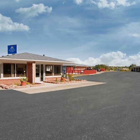Americas Best Value Inn & Suites Macon At Sunset Dr Exterior photo
