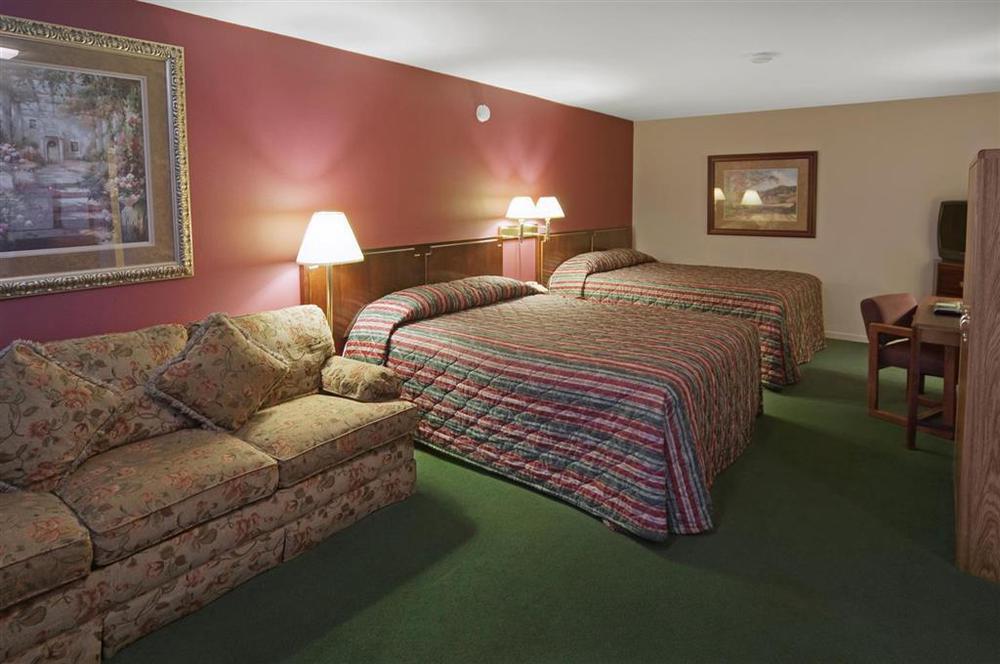 Americas Best Value Inn & Suites Macon At Sunset Dr Room photo